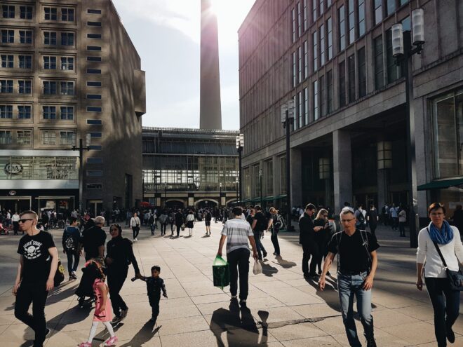 Berlin airlift - Die Berliner Luftbrücke: Ein eindrucksvolles Kulturerbe und die Bedeutung der Erinnerungskultur